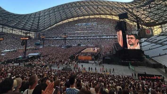 « Benito a tout cassé ! » : 60 000 fans en transe pour le show historique de Bad Bunny au Vélodrome