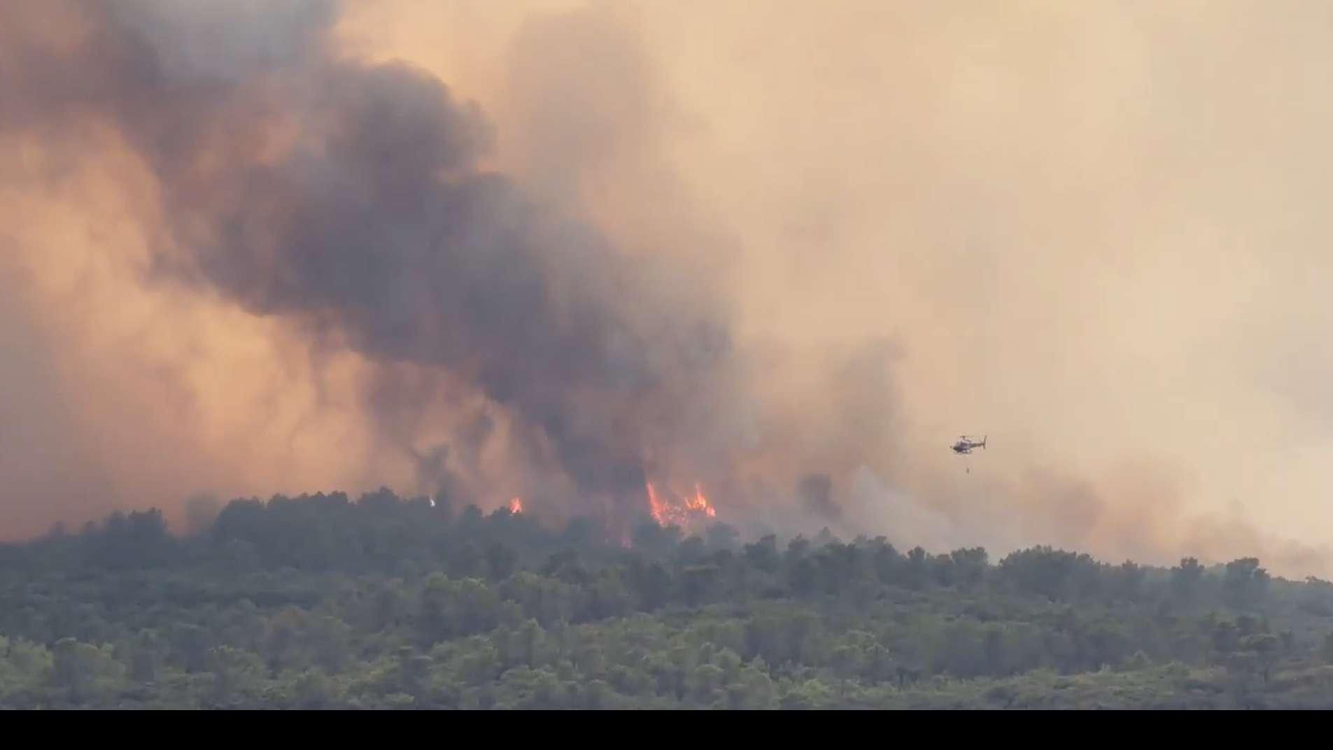 Incendie en cours dans le Var : 150 habitants évacués, 600 pompiers mobilisés et  350 hectares parcourus