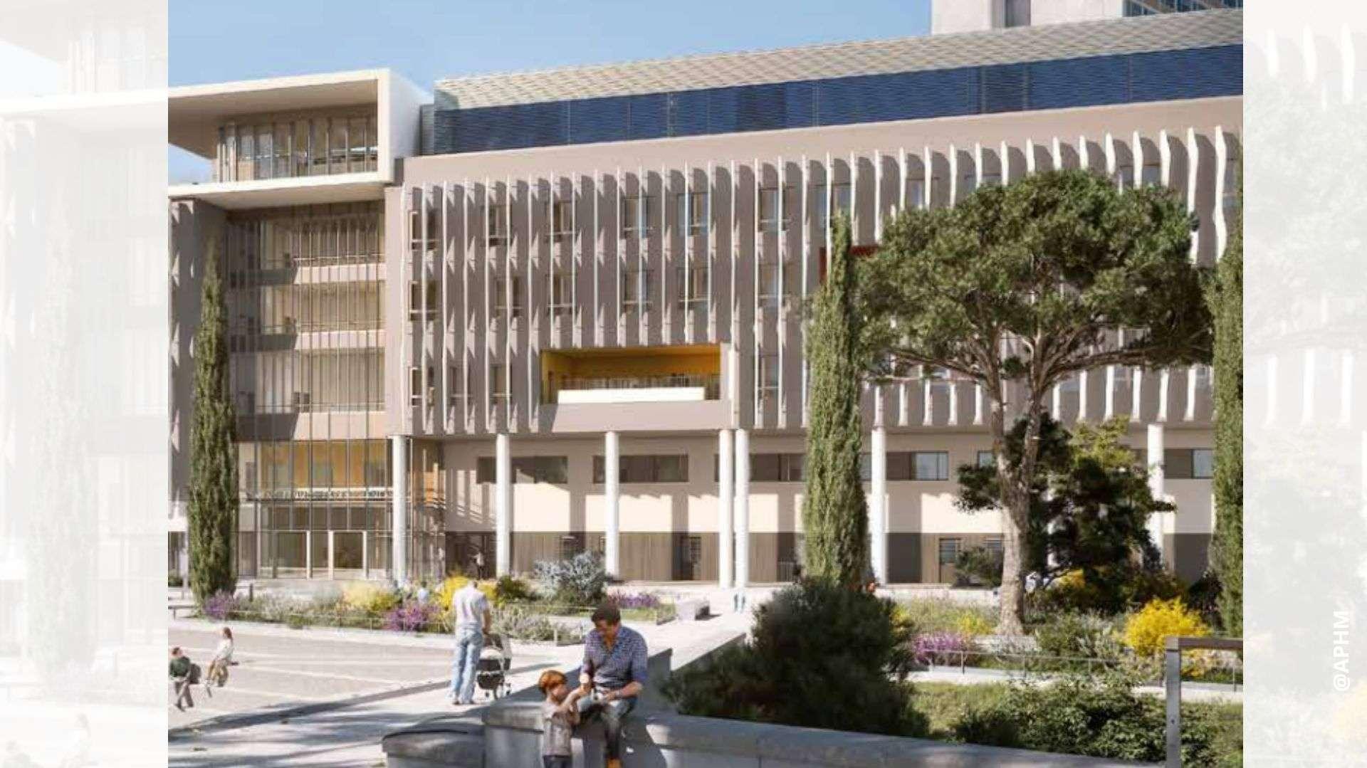Marseille : le futur Hôpital Femmes-Parents-Enfants de la Timone sort de terre, les grues arrivent