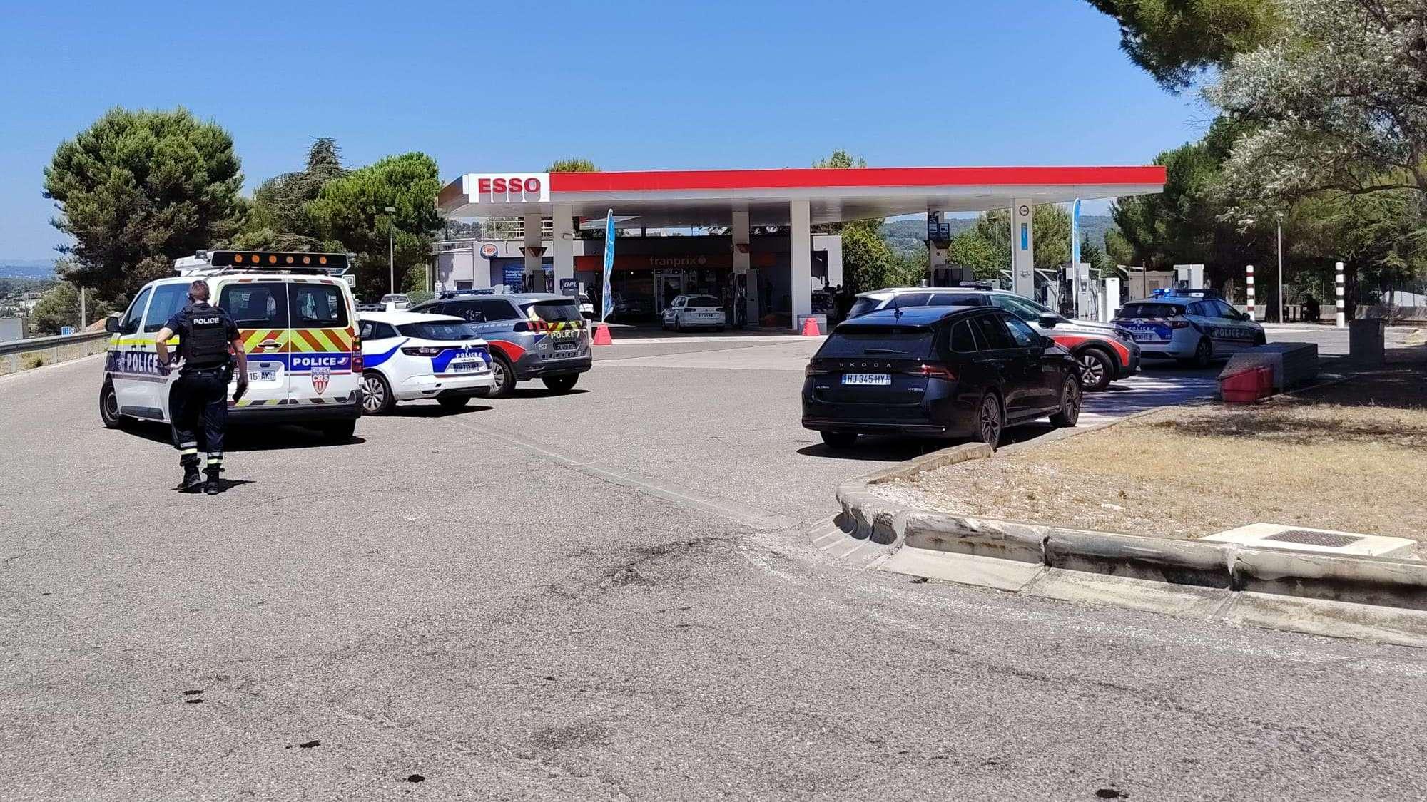 INFO MARITIMA - Prise d'otage sur l'A51 : un septuagénaire retenu dans une station-service, le suspect interpellé sans violence