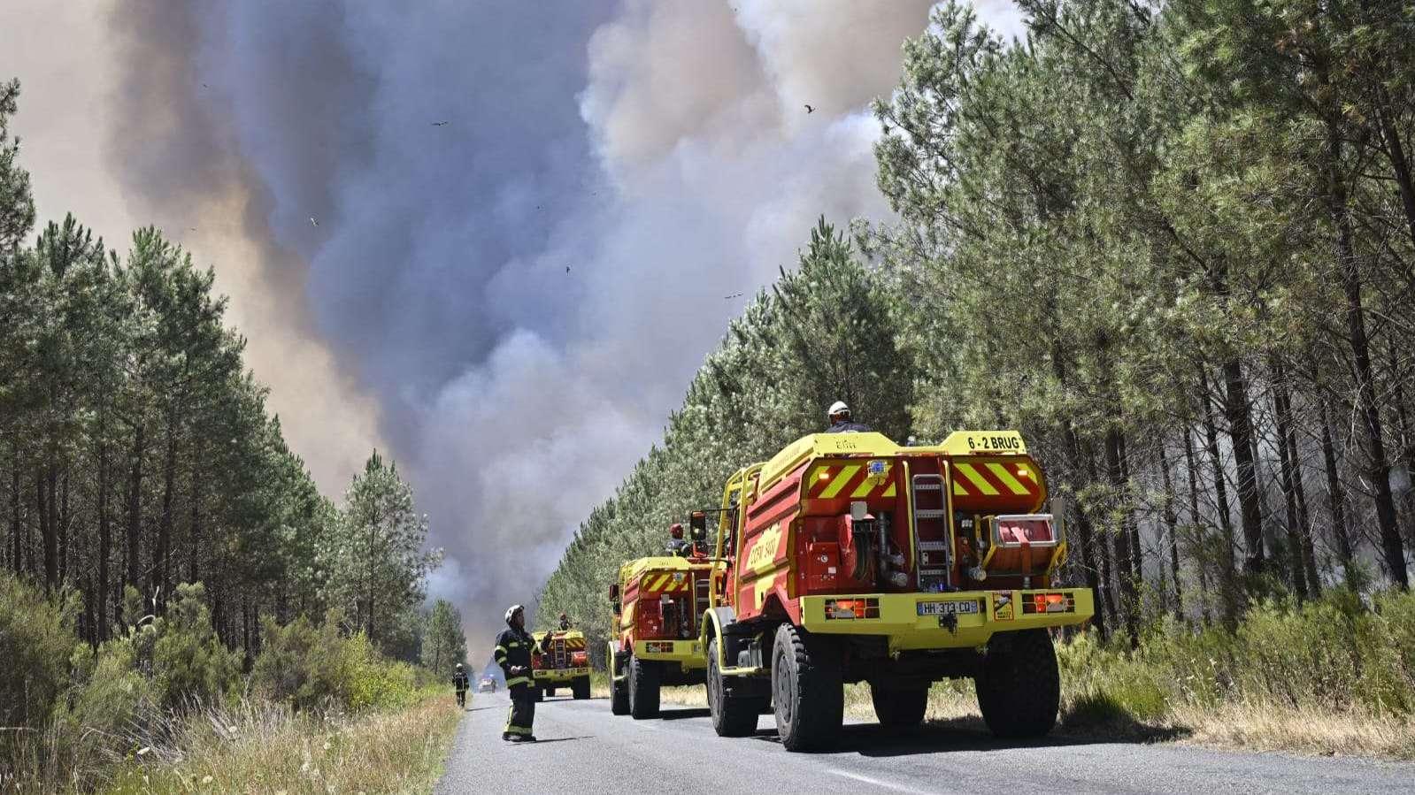 Incendie en Gironde : 2 000 hectares brûlés, au moins 12 000 personnes évacuées au total