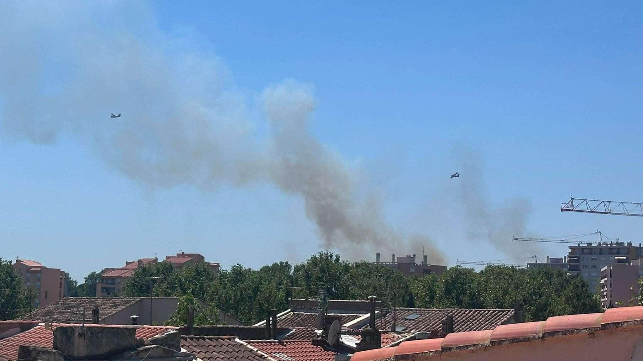 D'importants moyens déployés après un départ de feu près de la Base aérienne à Istres