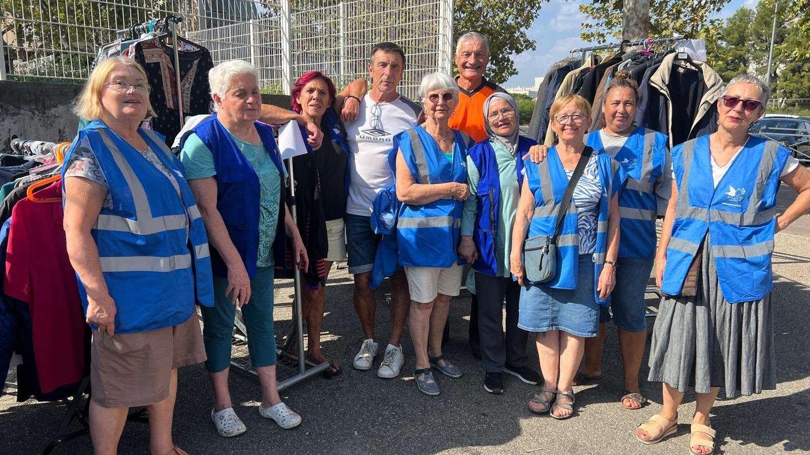 « On voit des gens compter leurs centimes » : à Miramas, la braderie du Secours Populaire fait le plein pour la solidarité