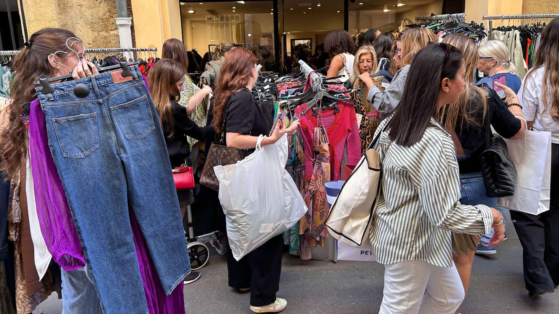 Aix-en-Provence : « On se lâche ! » Plongée au cœur de la Grande Braderie de rentrée en centre ville