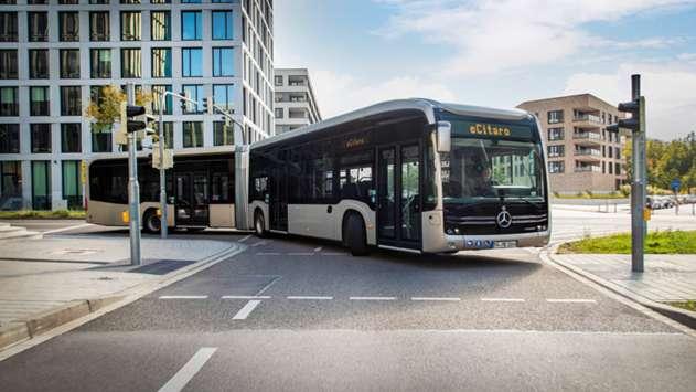 RTM : le premier bus articulé 100 % électrique arrive à Marseille, cap sur le tout électrique en 2030