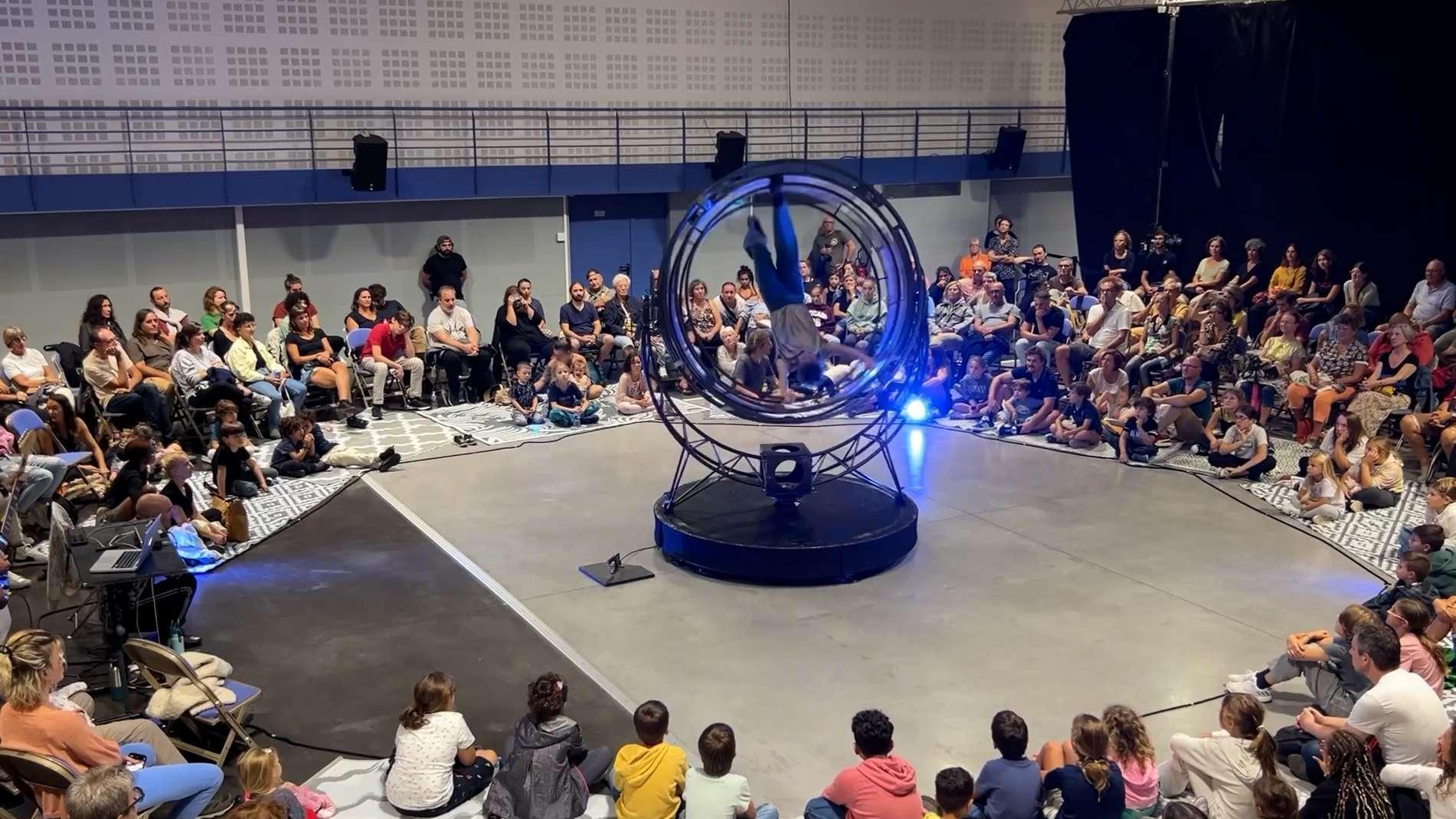 Port-de-Bouc : « Défier la gravité », le festival Sem’ Art Rue revient pour une 7e édition spectaculaire