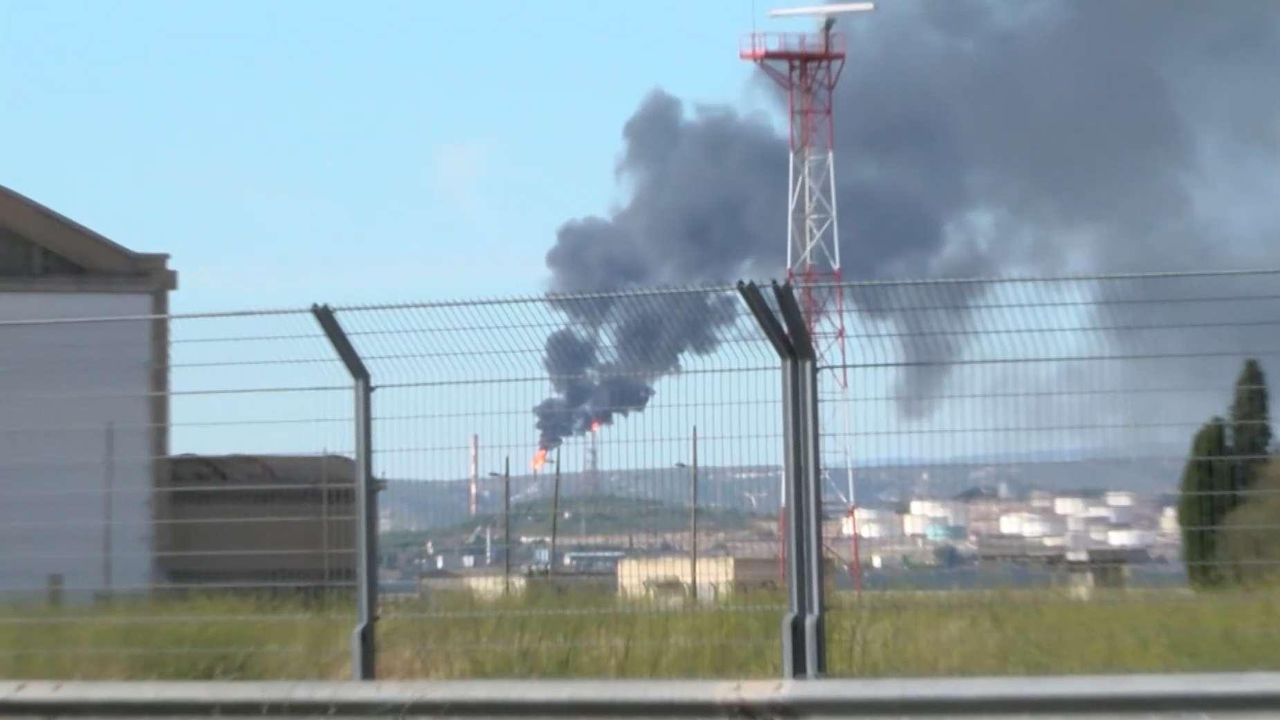 Berre-l'Étang : recours à la torche au pôle pétrochimique suite à un incident d'exploitation