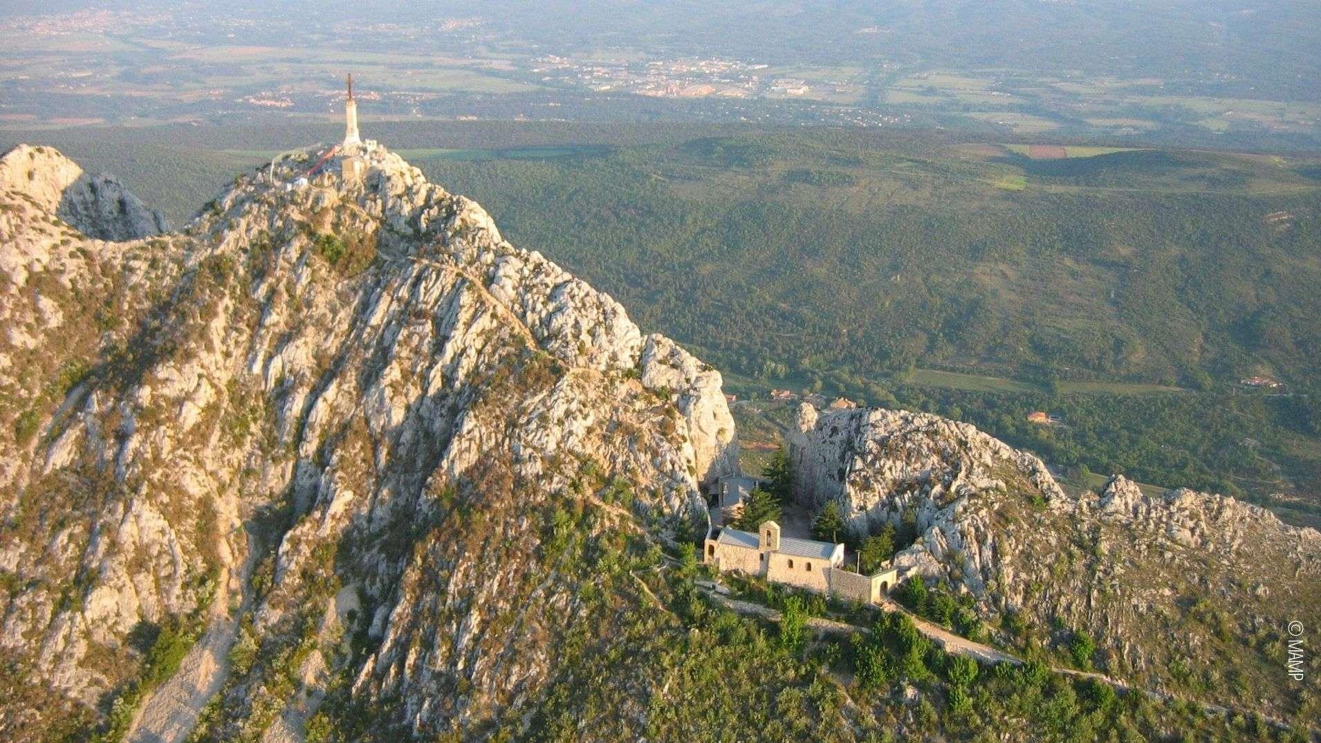 Sainte-Victoire. Fréquenté par 200 000 visiteurs par an, le tracé vers la Croix de Provence fermé en semaine pour rénovation