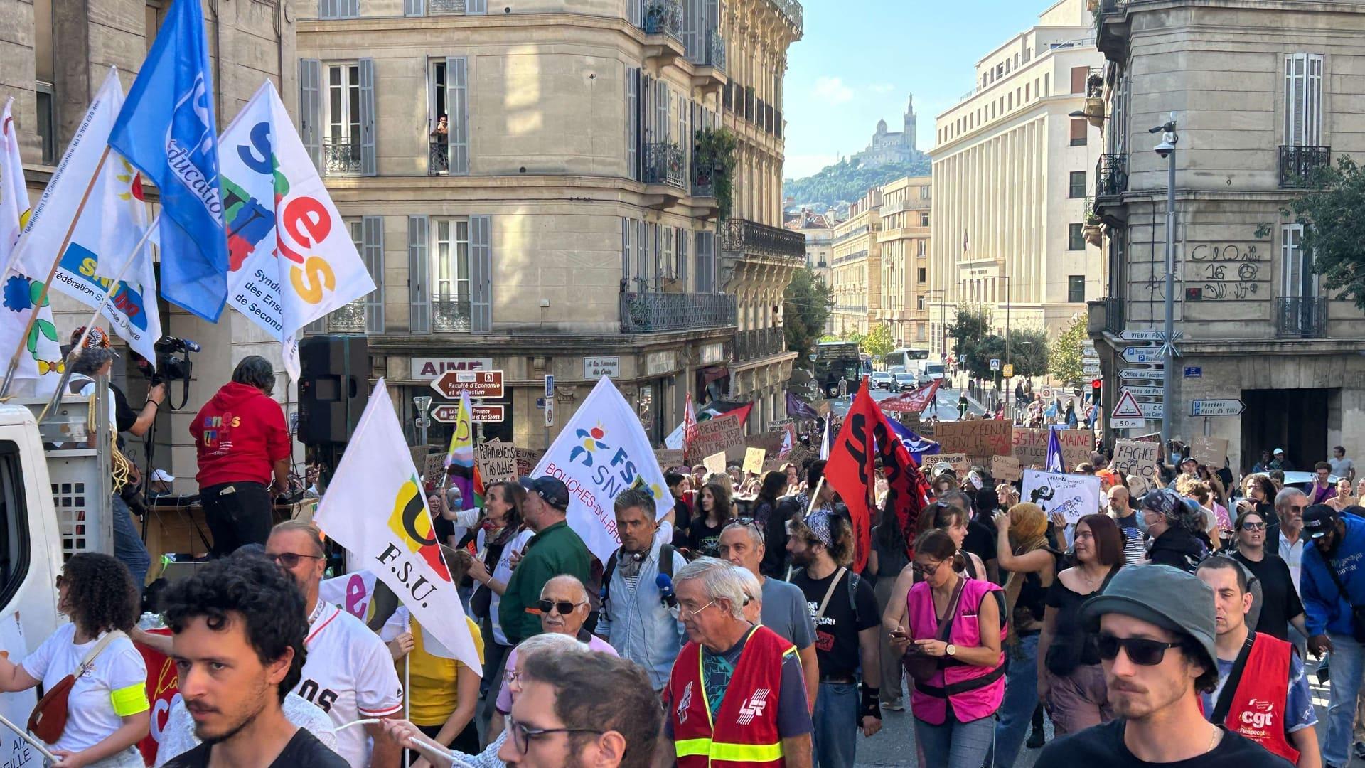 Des syndicats d'enseignants appellent à soutenir les lycéens jeudi par une grève