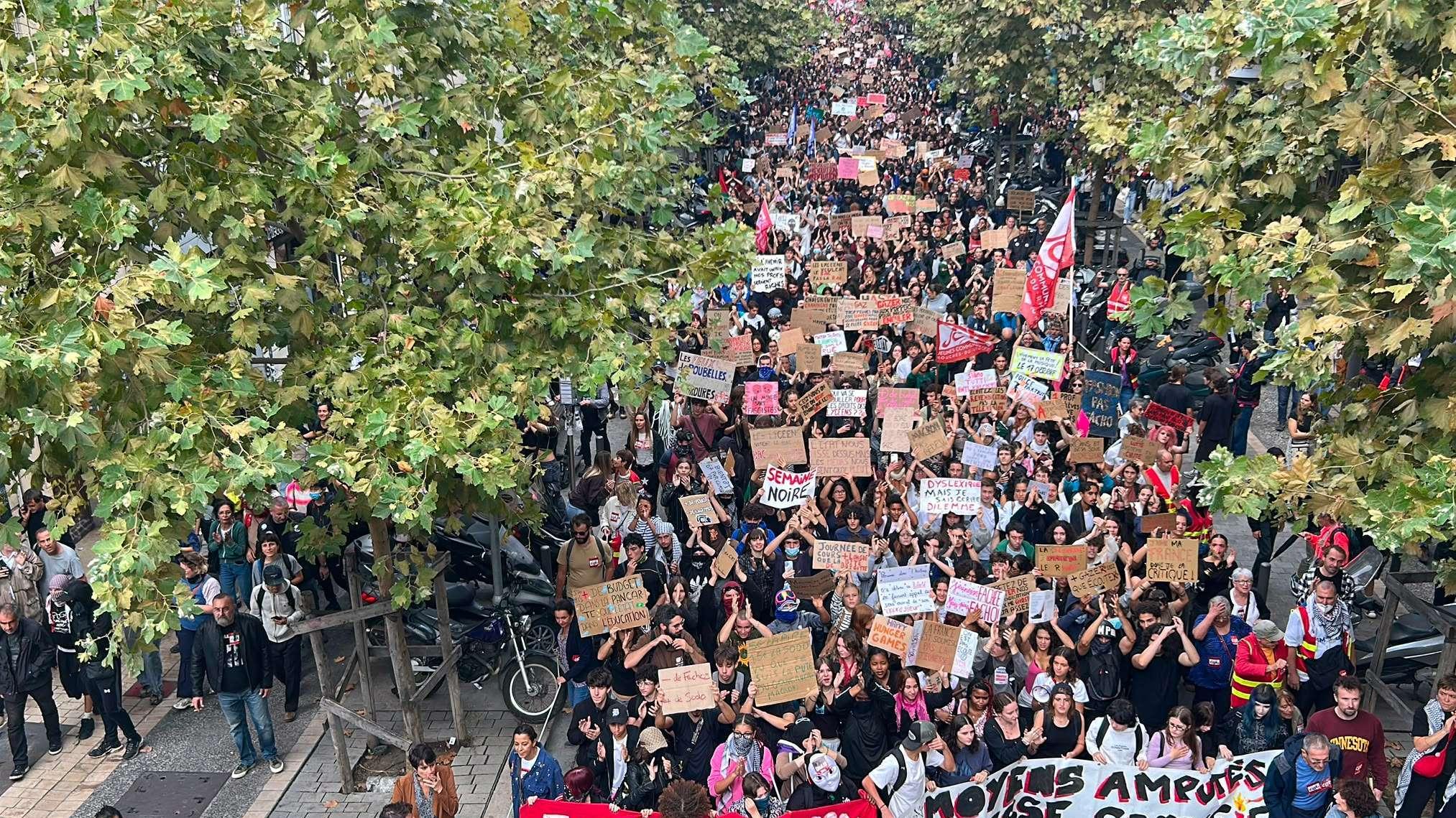DIRECT. Suivez la mobilisation de ce jeudi 8 octobre avec l'acte IV du mouvement lycéen