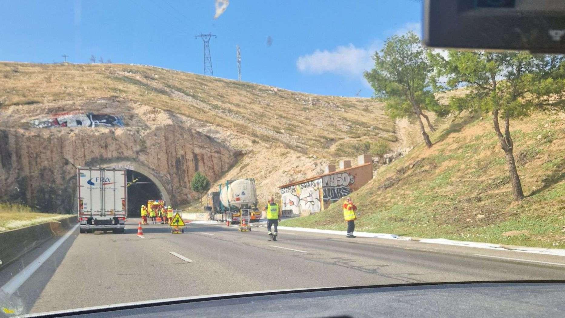 Fermeture de l'A55 dans le sens Marseille-Martigues en raison d'un poids lourd en feu 