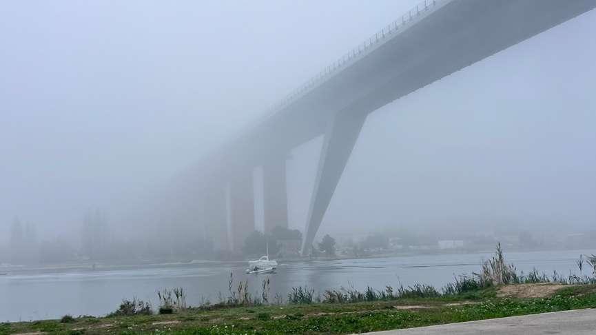Bouches-du-Rhône : une matinée dans le brouillard 