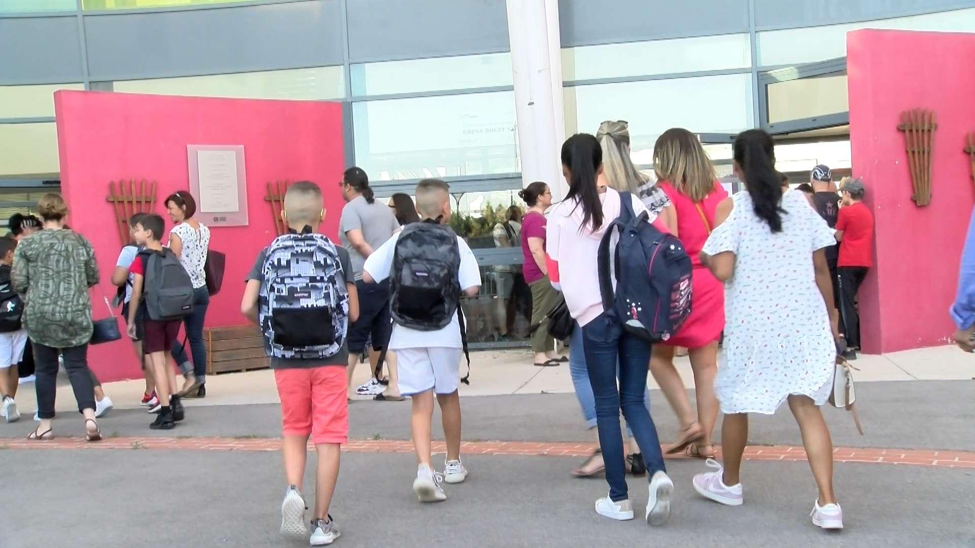 Canicule dans les écoles : le ministère rappelle les consignes
