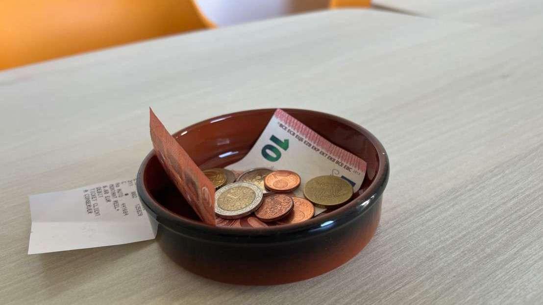 Exonération des pourboires : le dispositif maintenu au-delà du 1ᵉʳ janvier 2026