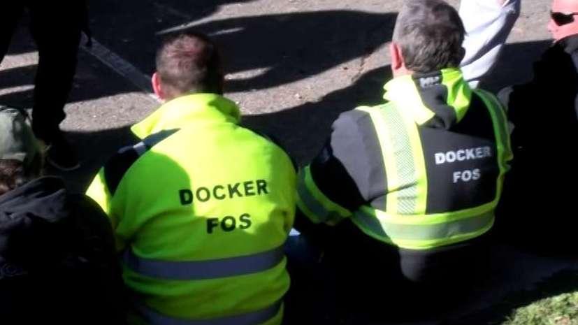 Manifestation des dockers à Marseille : "On ne veut pas mourir d'un cancer mais on ne veut pas mourir de faim non plus !"