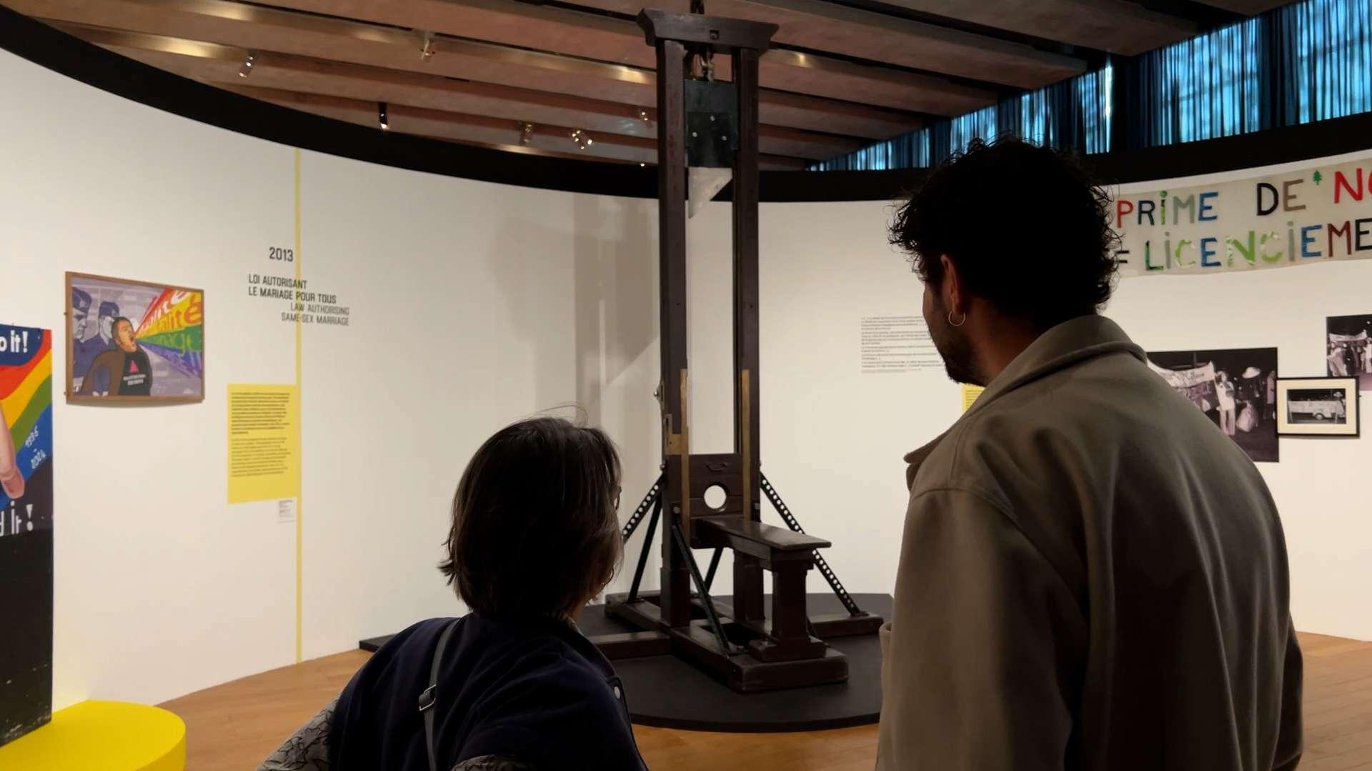 Hommage à Robert Badinter : la guillotine montrée au Mucem à Marseille